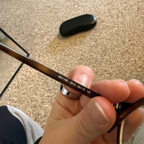 Ray-Ban Rectangular Glasses - Picture 3 of 4